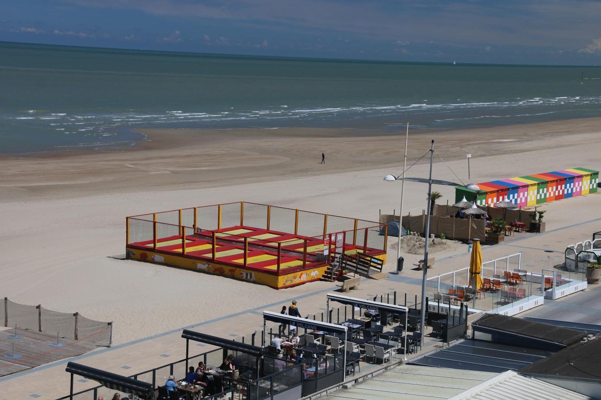 Grande Chambre Dans Loft A Deux Pas De La Plage Dunkirk Exteriör bild